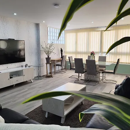 Navamares Luxury Danuria Daire